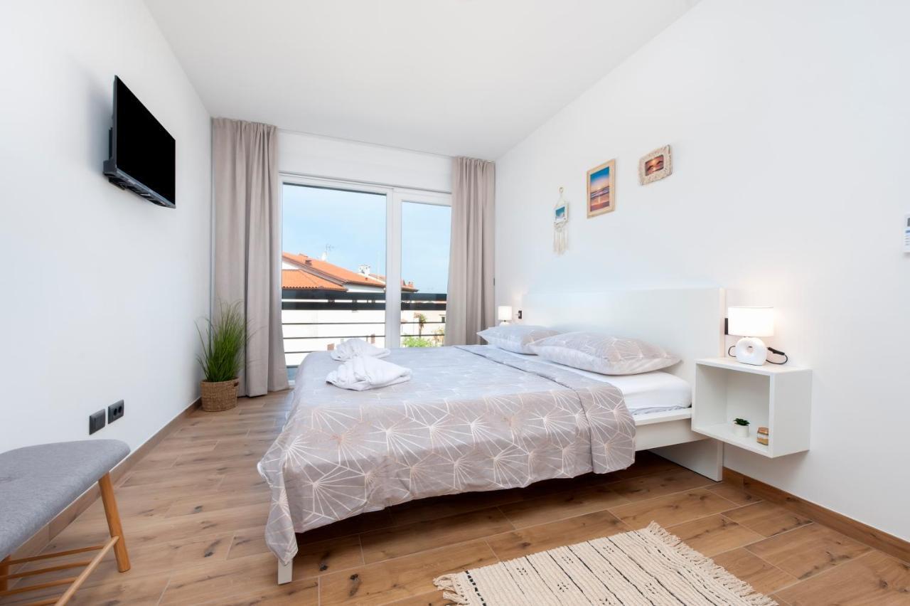 Apartments Sunrise & Sunset 罗维尼 外观 照片