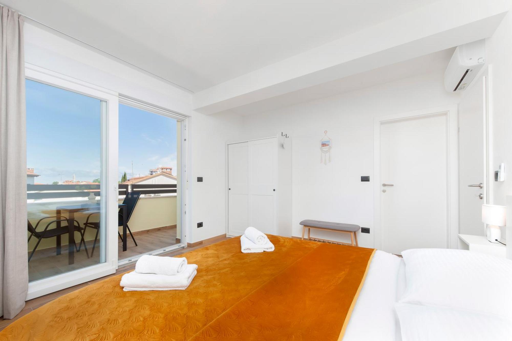 Apartments Sunrise & Sunset 罗维尼 外观 照片